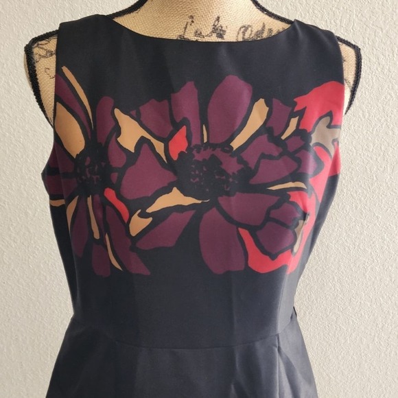 Taylor floral 50s style pleated fit n‎ flare dress size 8 - Picture 2 of 9